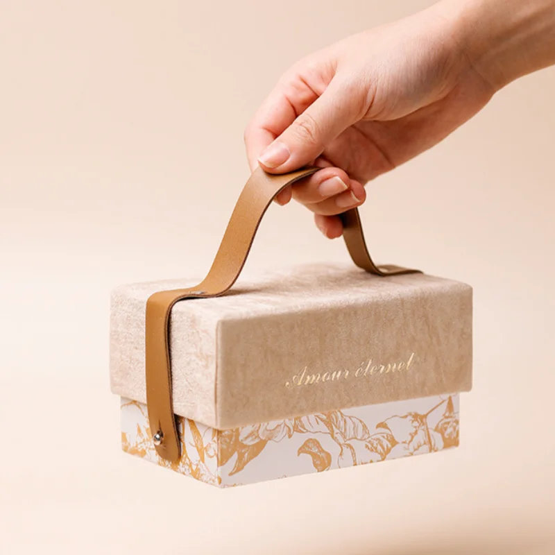 Custom Gift Boxes with Handle | Bulk MOQ 100 pcs