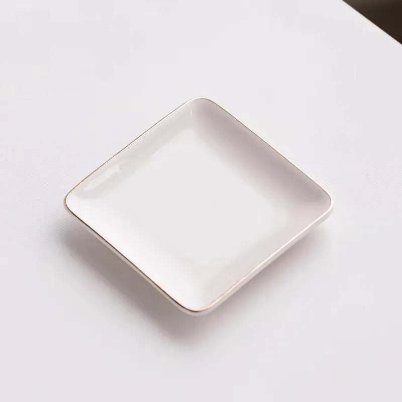 Custom Ceramic Trinket Dishes: 100 MOQ, Golden Edge, 10.5cm | Wedding & Jewelry Display Plates