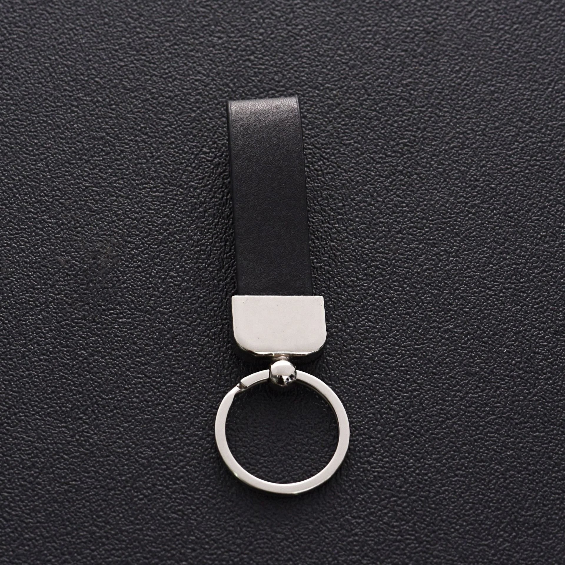Custom Zinc Alloy Keychain with Rainbow Plating | SGS Certified, Offset/Silk Screen Print, Free Sample