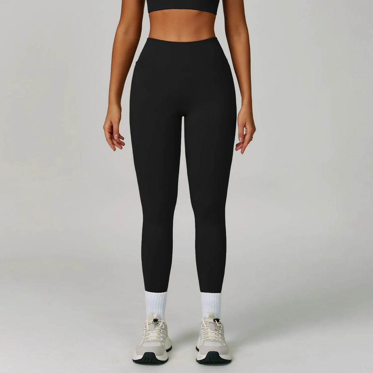 Custom Seamless Activewear with Logo | MOQ 100 Wholesale