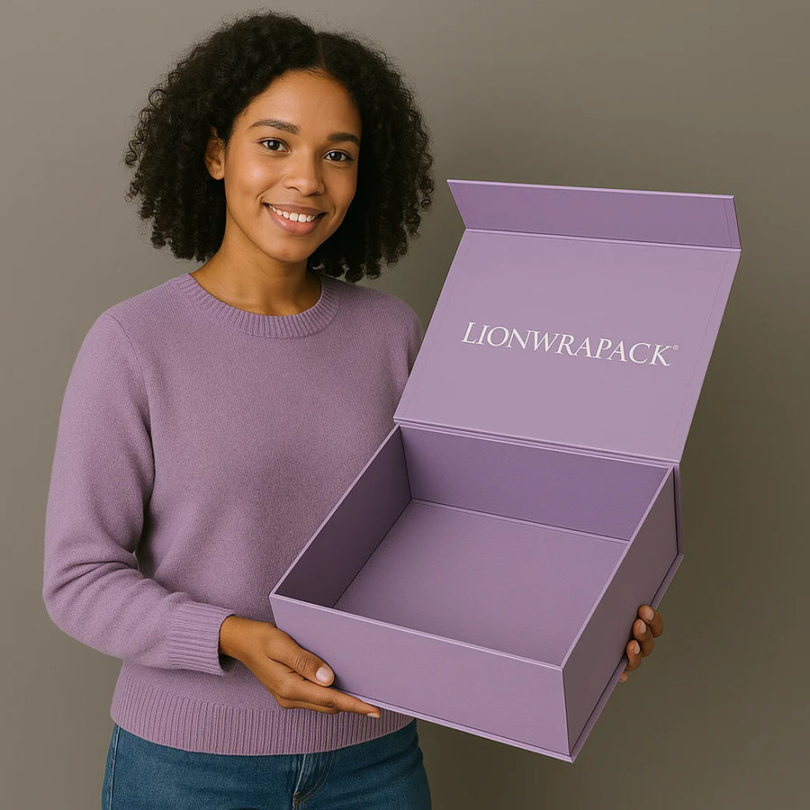 Custom 500-Piece Folding Box with Foil Stamping | Eco-Friendly Recycled Paperboard Packaging for Garments & Gifts