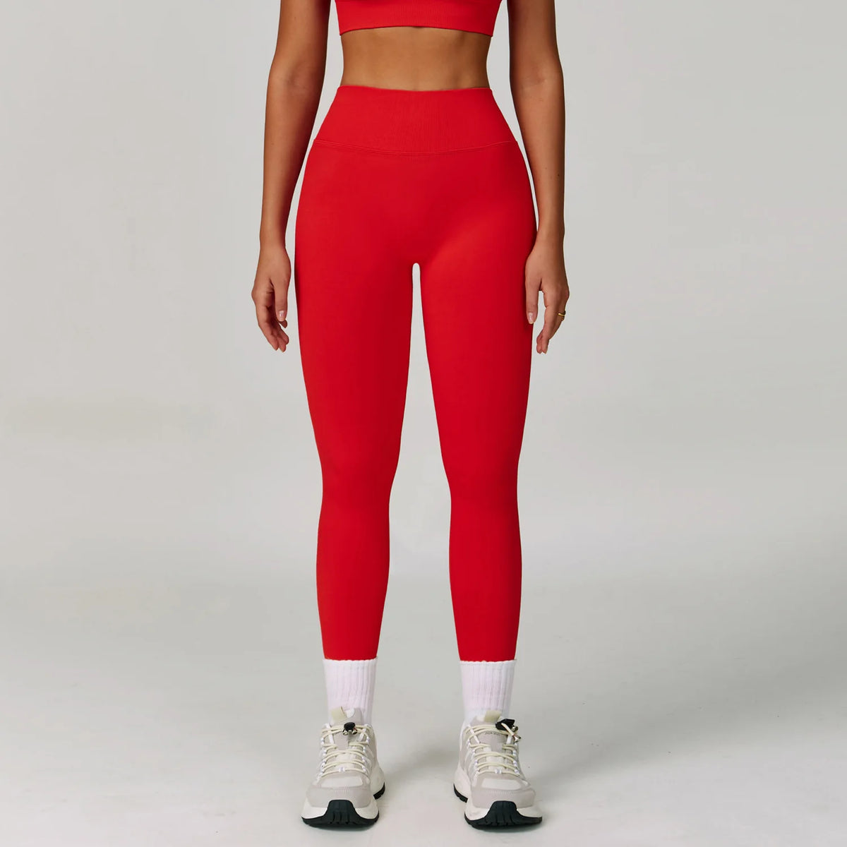 Custom Seamless Activewear with Logo | MOQ 100 Wholesale