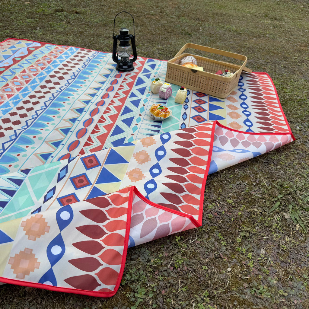 Custom Outdoor Picnic Rug with Logo | Foldable Waterproof Mat MOQ 1