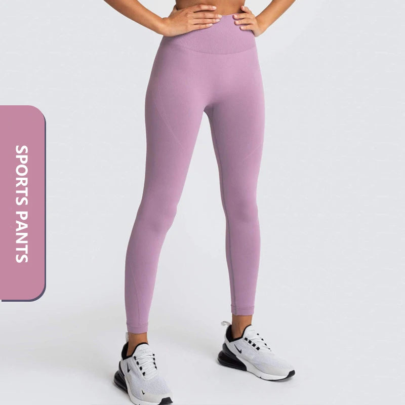 Custom Seamless Gym Sets for Women (Yoga & Fitness Wear)