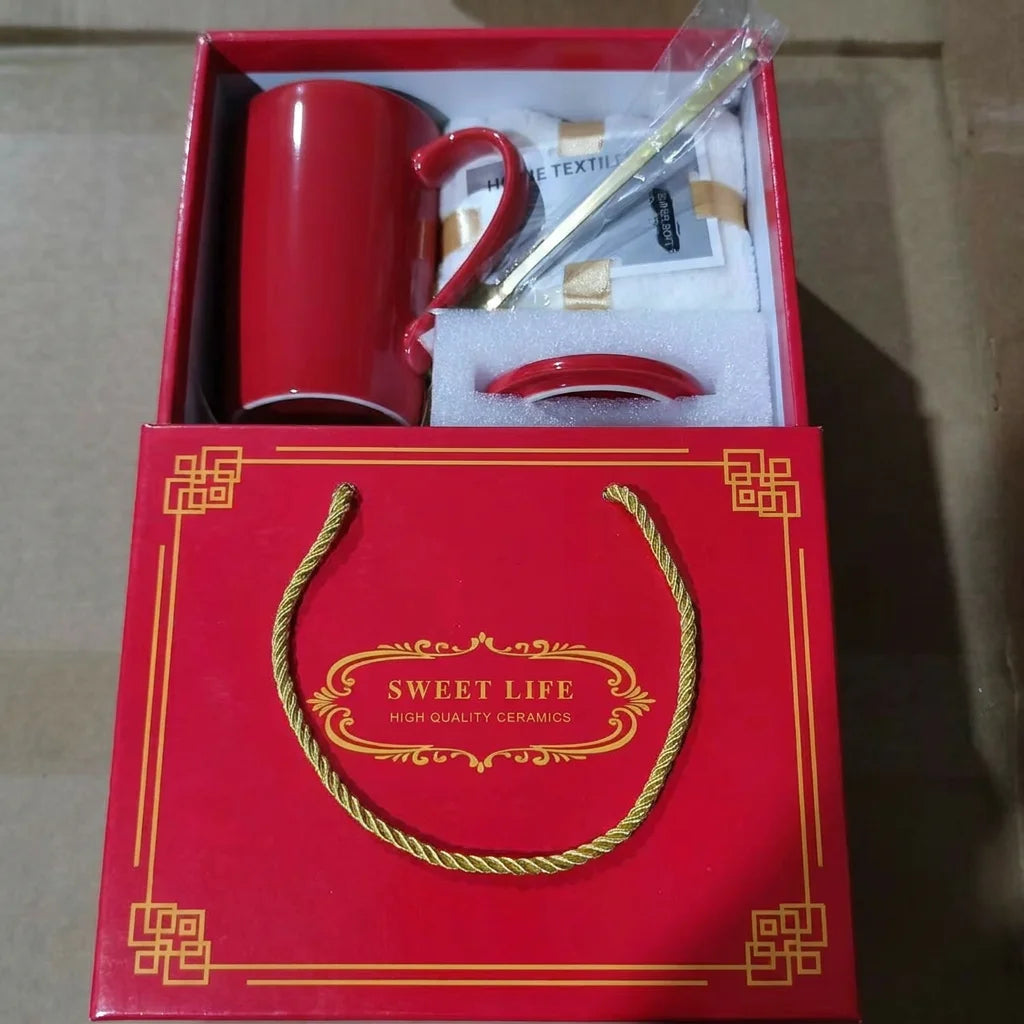 Custom Ceramic Mug Gift Set Wholesale | Towel Spoon Lid Box 50 MOQ