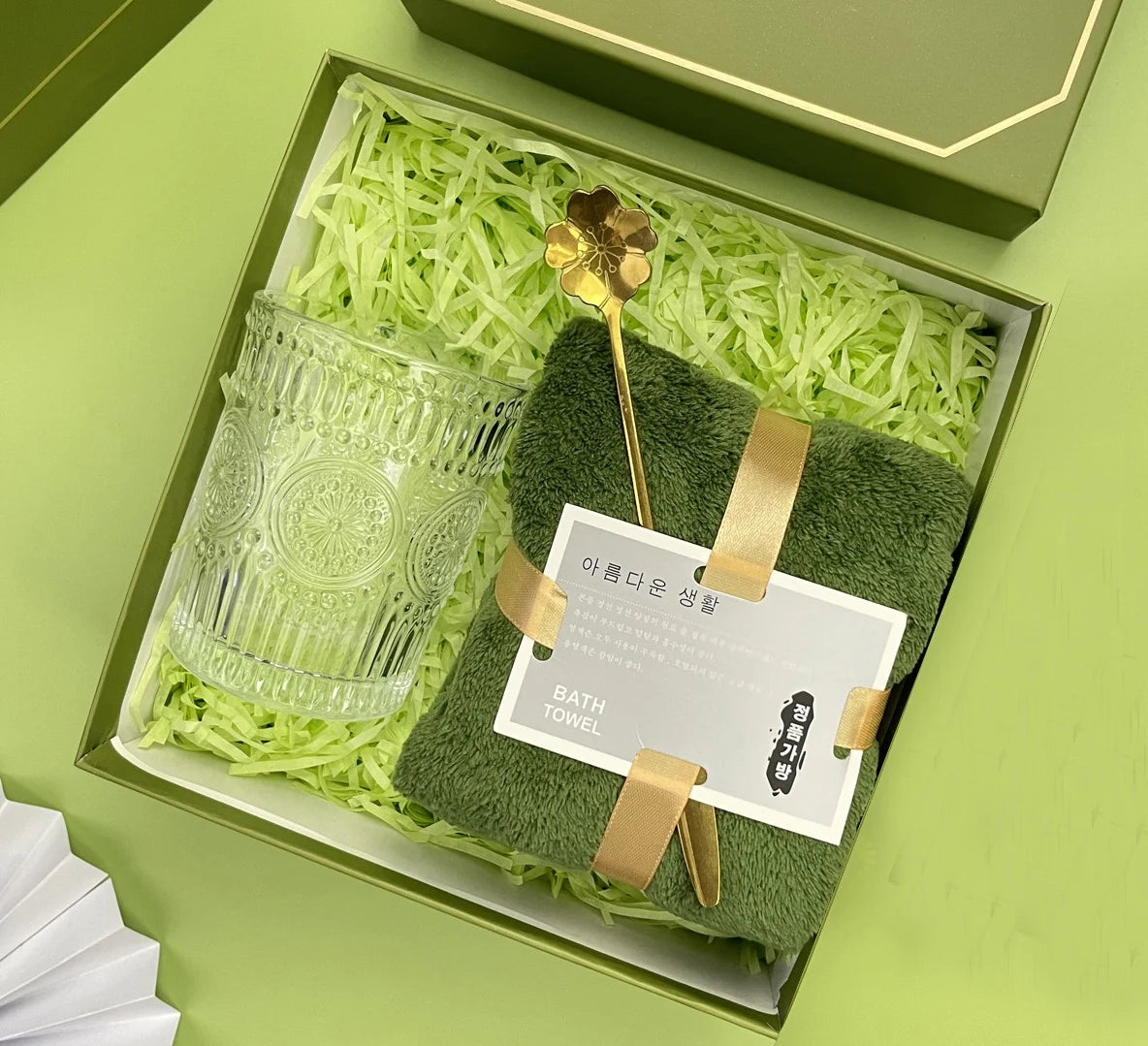 Custom Ceramic Gift Sets: 10 MOQ, 5-Day Lead | Mug, Bottle, Towel for Weddings & Corporate Gifts
