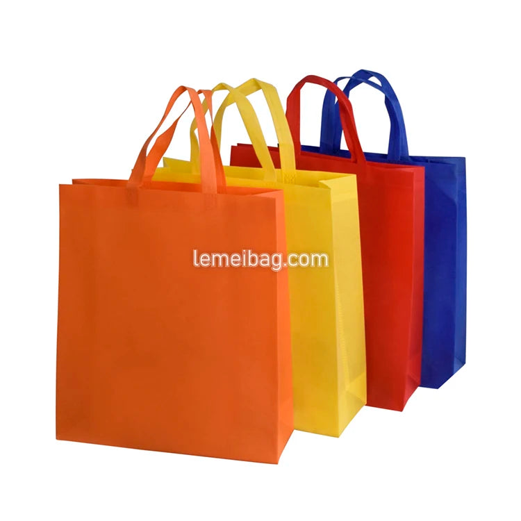 Custom Non-Woven Tote Bags with Logo | 500 MOQ BSCI Certified Wholesale
