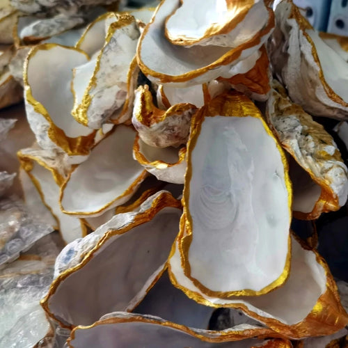 Custom Oyster Shell Crafts: 50 MOQ, 28-Day Lead, Handmade | Eco-Friendly Souvenir & Gift Decor