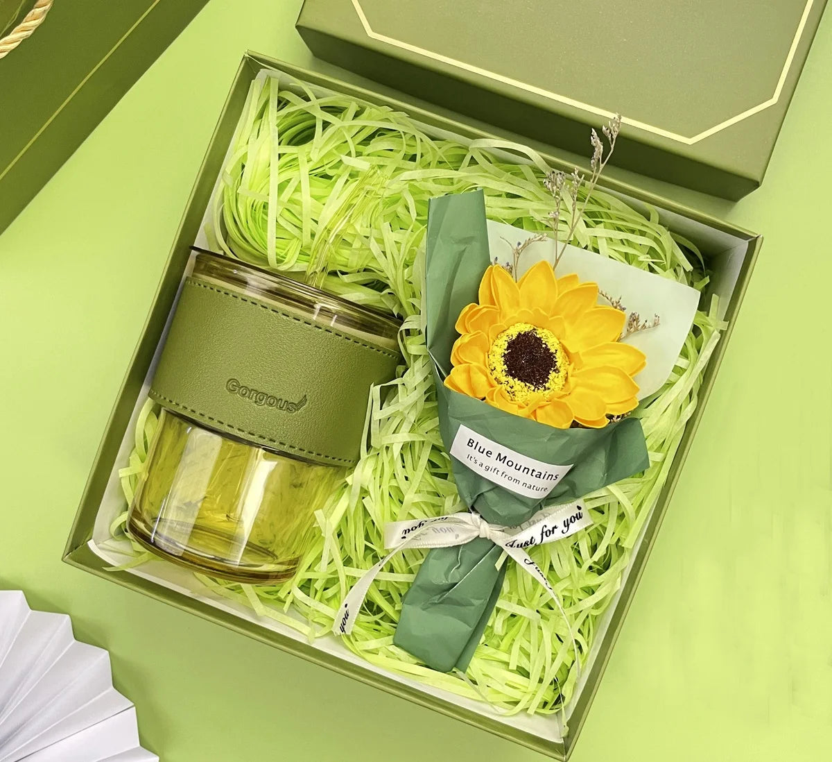 Custom Ceramic Gift Sets: 10 MOQ, 5-Day Lead | Mug, Bottle, Towel for Weddings & Corporate Gifts