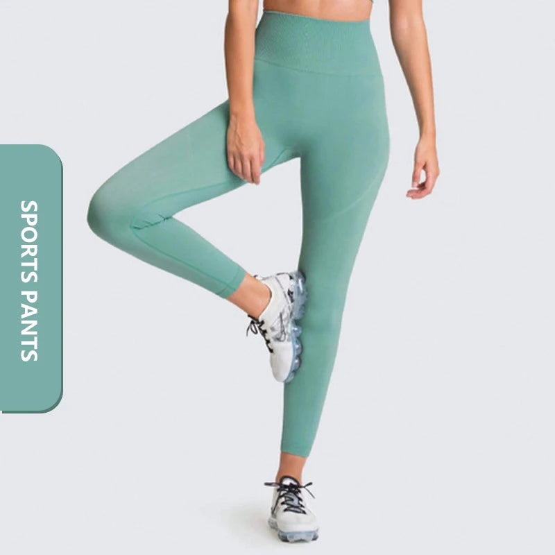 Custom Seamless Gym Sets for Women (Yoga & Fitness Wear)