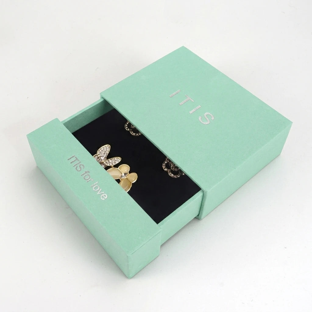 Custom Minimalist Cardboard Jewelry Box with Embossing | MOQ 500