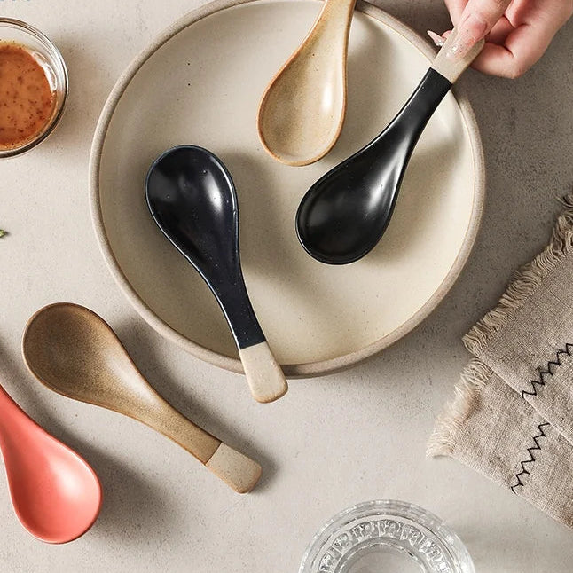 Custom Porcelain Spoons: 30mL, 3mm, BSCI/FDA | Japandi Tableware for Restaurants & Hotels