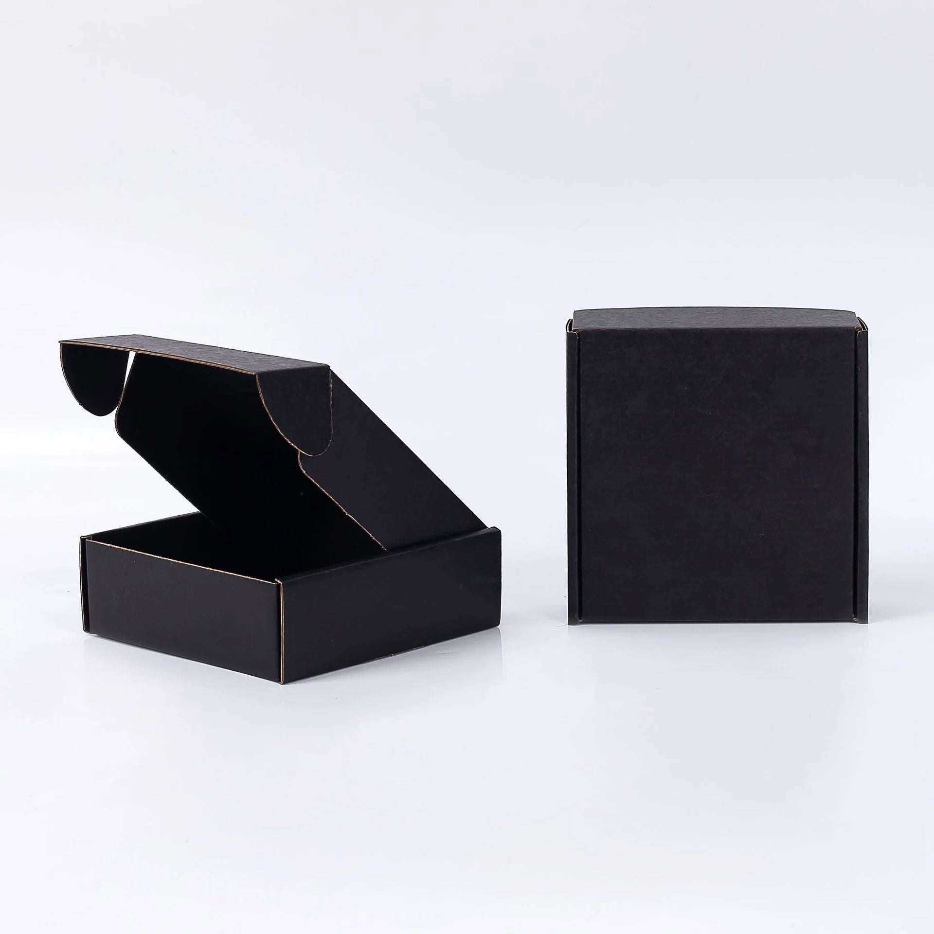 Custom Printing Eco-Friendly Reusable Black Packaging Corrugated Recyclable Shoes Clothes Storage Paper Cardboard Mailer Boxes