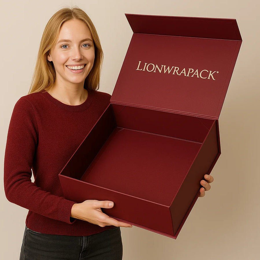 Custom 500-Piece Folding Box with Foil Stamping | Eco-Friendly Recycled Paperboard Packaging for Garments & Gifts