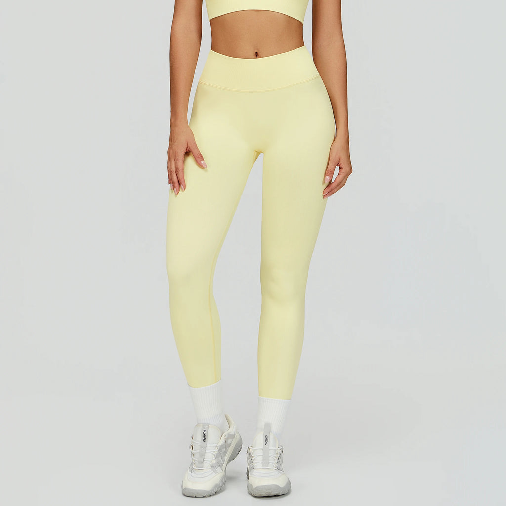 Custom Seamless Activewear with Logo | MOQ 100 Wholesale